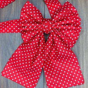 The Red Polka (Full-Bladed Bow)